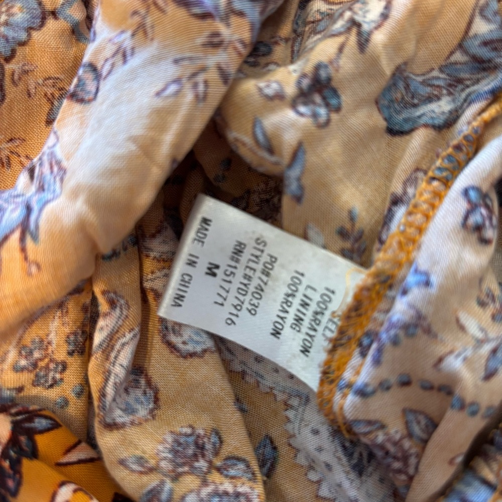 dress size medium - Picture 6 of 6